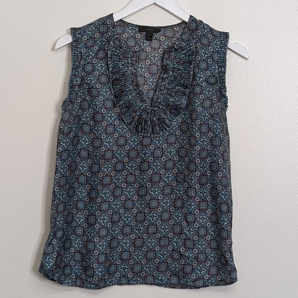 J. Crew Blue Geometric Ruffled 100% Silk Sleeveless Blouse Size 0 - Picture 3 of 8